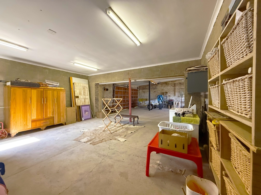 5 Bedroom Property for Sale in Viljoenskroon Rural Free State